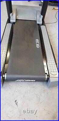 Life Fitness 95TI Treadmill Commercial Gym Equipment