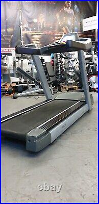 Matrix T50X-U Treadmill, Commercial Gym Equipment. (As GOOD As Life Fitness)